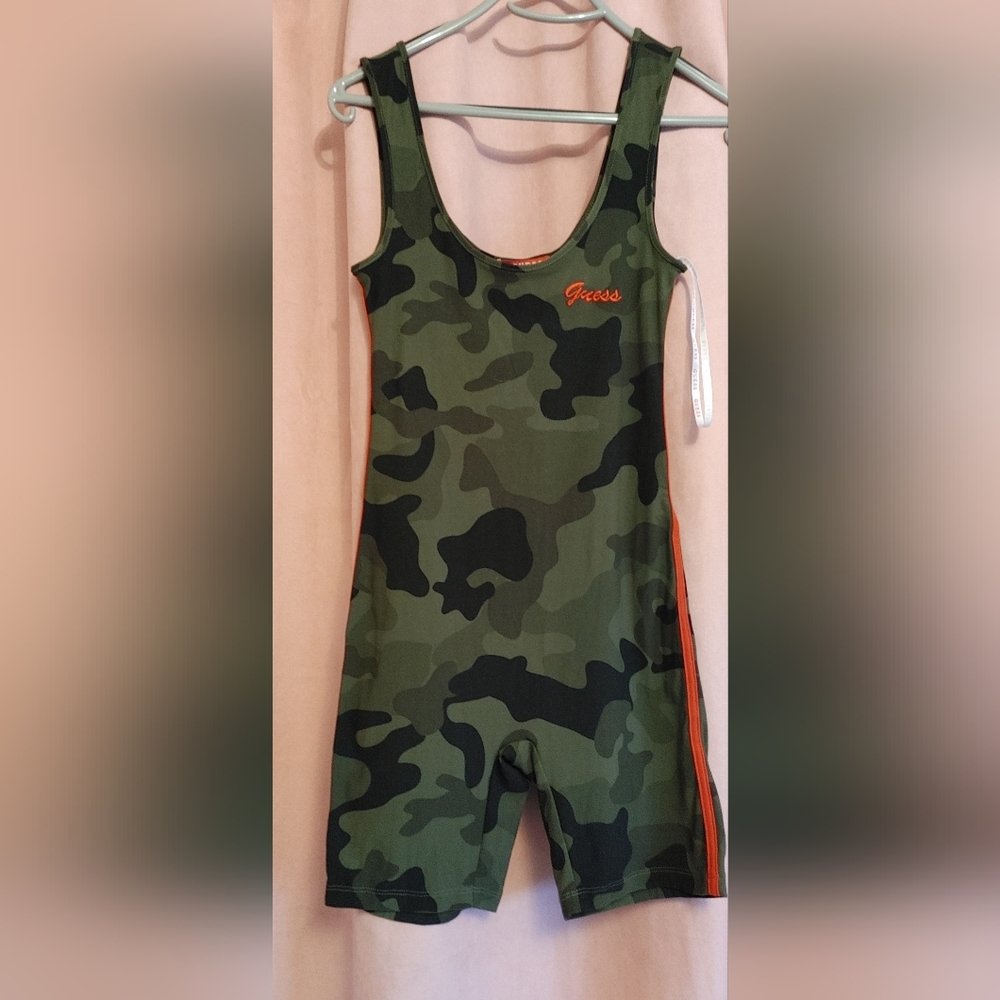 Guess camo romper